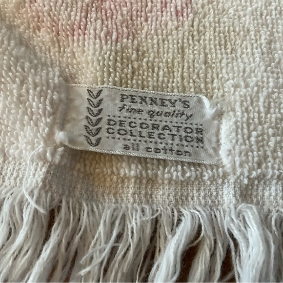 Vintage Penneys Decorator Collection Floral Towels